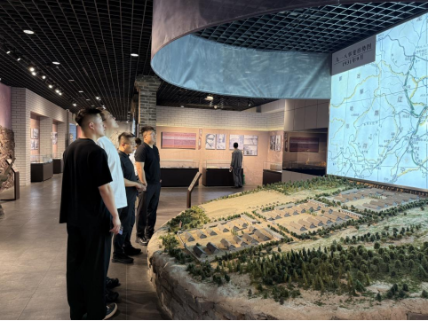 踏尋抗戰(zhàn)足跡 感悟責(zé)任擔(dān)當(dāng)——市民卡黨支部參觀(guān)南大營(yíng)舊址陳列館